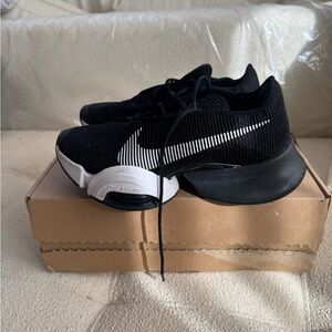 Nike Zoom SuperRep 4 Next Nature
Women’s HIIT Class Shoes. Size 7 US W